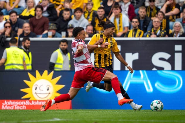 Nathan Bitumazala, Alemannia Aachen, 19, vs. Steven van der Sloot, Fortuna Düsseldorf, 02; TSV Alemannia Aachen vs. Fortuna Düsseldorf, soccer, 3rd Division, Matchday 7, 2026–2027 season, September 19, 2026 DFB regulations prohibit any use of photographs as image sequences and or quasi-video TSV Alemannia Aachen vs. Fortuna Düsseldorf, Soccer, 3rd Division, Matchday 7, 2026–2027 Season, September 19, 2026, Aachen Copyright: xEibner-Pressefoto J.xDerondeaux EP_JDU