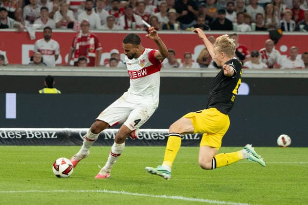Shot on goal by Josha Vagnoman, VfB Stuttgart, 04, GER, VfB Stuttgart vs. Borussia Dortmund, Soccer, Bundesliga 1, Matchday 4, 2026–2027 season, September 19, 2026, DFL regulations prohibit any use of photographs as image sequences and or quasi-video, GER, VfB Stuttgart vs. Borussia Dortmund, soccer, Bundesliga 1, Matchday 4, 2026–2027 season, September 19, 2026, Stuttgart Copyright: xEibner-Pressefoto EdwardxCheungx EP_ECG