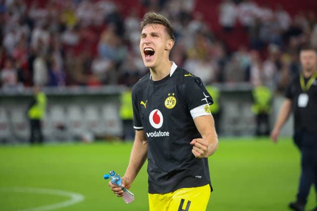 September 26, 2020 VfB Stuttgart vs. Borussia Dortmund Germany, Stuttgart, September 20, 2026, Soccer, Bundesliga, 2026–2027 Season, VfB Stuttgart vs. Borussia Dortmund, Nico Schlotterbeck Celebrates, BVB