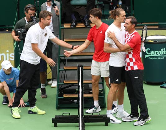 Alexander Zverev (GER), Michael Kohlmann, Davis Cup captain, Ivan Dodig, team captain, Davis Cup: Germany vs. Croatia, Heristo Arena, Halle, Westphalia, Germany; Tennis Davis Cup 20026, Heristo Arena, Halle, North Rhine-Westphalia, Germany, September 19, 2026 Copyright: xJuergenxHasenkopfx
