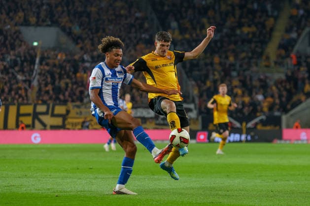 September 19, 2026, xtgx, Soccer, 2. Bundesliga, Dynamo Dresden vs. Hertha BSC Berlin, Oluwaseun Adewumi (Hertha), 19, Ahmet Muhamedbegovic Dresden, 17 tackle, duel, battle, DFL DFB REGULATIONS PROHIBIT ANY USE OF PHOTOGRAPHS as IMAGE SEQUENCES and or QUASI-VIDEO Dresden