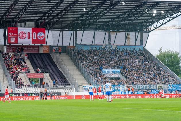 FC Hansa Rostock Fans Create a Great Atmosphere: Rot Weiss Essen vs. FC Hansa Rostock, Soccer, 3rd Division, Matchday 7, 2026–27 Season, September 20, 2026, DFL regulations prohibit any use of photographs as image sequences and or quasi-video, Rot-Weiss Essen vs. FC Hansa Rostock, Soccer, 3rd Division, Matchday 7, 2026–27 Season, September 20, 2026, Essen Copyright: xEibner-Pressefoto LukasxBaldygax EP_LBA