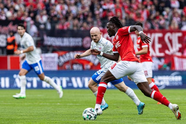 3rd Division, Matchday 7: Rot-Weiss Essen vs. Hansa Rostock, September 20, 2026, Franci Bouebari (Rot-Weiss Essen), September 19, 2026, 3rd Division, Matchday 7: Rot-Weiss Essen vs. Hansa Rostock, Stadion an der Hafenstraße, Essen, September 20, 2026. DFL regulations prohibit any use of photographs as image sequences and or quasi-video. Copyright: xBEAUTIFULxSPORTS Buriakovx