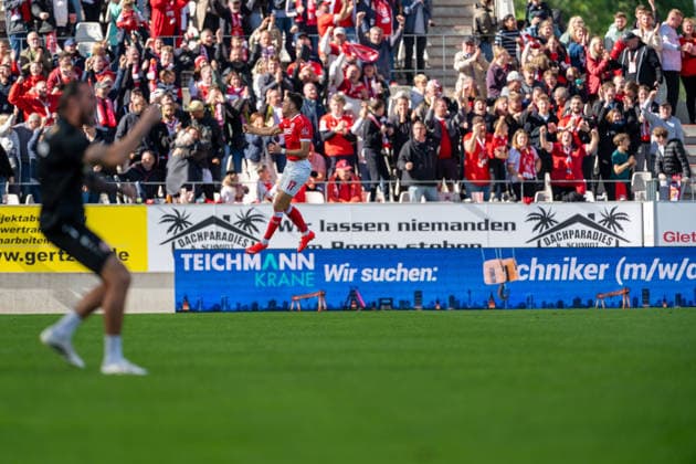 Semir Telalovic, Rot-Weiss Essen, 17, celebrating after scoring the 1-1 goal in the Rot-Weiss Essen vs. FC Hansa Rostock match, soccer, 3rd Division, Matchday 7, 2026-27 season, September 20, 2026, DFL regulations prohibit any use of photographs as image sequences and or quasi-video; Rot-Weiss Essen vs. FC Hansa Rostock, Soccer, 3rd Division, Matchday 7, 2026–27 season, September 20, 2026, Essen Copyright: xEibner-Pressefoto LukasxBaldygax EP_LBA