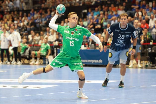 7-meter throw by Tobias Grondahl, Füchse Berlin 15; Tom Bergner, Bergischer HC 28, watches. GER, Bergischer HC vs. Füchse Berlin, Handball, Opel Handball Bundesliga, Matchday 5, 2026–2027 season, September 20, 2026, GER, Bergischer HC vs. Füchse Berlin, Handball, Opel Handball Bundesliga, Matchday 5, 2026–2027 season, September 20, 2026, Düsseldorf Copyright: xEibner-Pressefoto ThomasxStoeckex EP_TSR