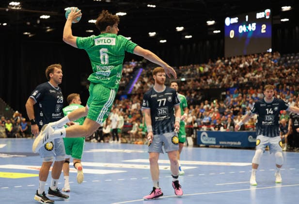 From left: Tom Bergner, Bergischer HC 28; Leo Prantner, Füchse Berlin 06; Johannes Wasielewski, Bergischer HC 77; Gerdas Babarskas Bergischer HC 14 GER, Bergischer HC vs. Füchse Berlin, Handball, Opel Handball Bundesliga, Matchday 5, 2026–2027 Season, September 20, 2026 GER, Bergischer HC vs. Füchse Berlin, Handball, Opel Handball Bundesliga, Matchday 5, 2026–2027 Season, September 20, 2026 Düsseldorf Copyright: xEibner-Pressefoto ThomasxStoeckex EP_TSR