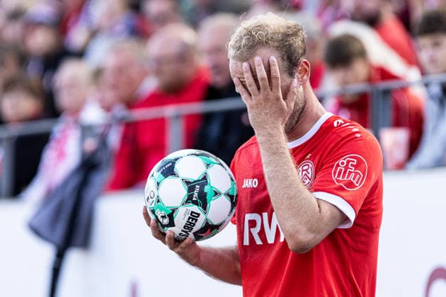 3rd Division, Matchday 7: Rot-Weiss Essen vs. Hansa Rostock, September 20, 2026; Lucas Brumme, Rot-Weiss Essen, 14; 3rd Division, Matchday 7: Rot-Weiss Essen vs. Hansa Rostock, Stadion an der Hafenstraße, Essen, September 20, 2026. DFL regulations prohibit any use of photographs as image sequences and or quasi-video. Copyright: xBEAUTIFULxSPORTS Buriakovx