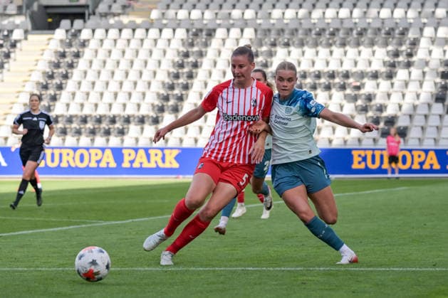 Julia Stierli, SC Freiburg Women, 05, Paulina Tomasiak, Bayer 04 Leverkusen Women, 28, in the match GER, SC Freiburg vs. Bayer 04 Leverkusen, Women s Soccer, Bundesliga, Matchday 5, 2026–2027 Season, September 20, 2026 DFB regulations prohibit any use of photographs as image sequences and or quasi-video GER, SC Freiburg vs. Bayer 04 Leverkusen, Women’s Soccer, Bundesliga, Matchday 5, 2026–2027 Season, September 20, 2026, Freiburg Copyright: xEibner-Pressefotox EP_THS