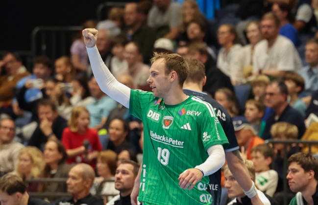 Mathias Gidsel of Füchse Berlin 19 celebrates after the victory in GER, Bergischer HC vs. Füchse Berlin, Handball, Opel Handball Bundesliga, Matchday 5, 2026–2027 season, September 20, 2026 GER, Bergischer HC vs. Füchse Berlin, Handball, Opel Handball Bundesliga, Matchday 5, 2026–2027 season, September 20, 2026 Düsseldorf Copyright: xEibner-Pressefoto ThomasxStoeckex EP_TSR
