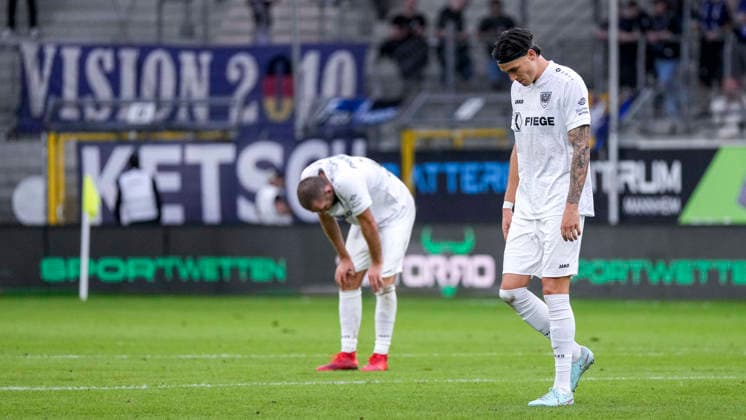 From left: Rico Preißinger Preissinger, Münster, 21, Antonio Tikvic Münster, 4, player for SC Preußen Münster, looking disappointed, disappointment, frustration, pessimistic, action, game scene, September 20, 2026, Mannheim, Germany, soccer, 3rd League, SV Waldhof Mannheim vs. SC Preußen Münster, DFB and DFL regulations prohibit any use of photographs as image sequences and or quasi-video xozx