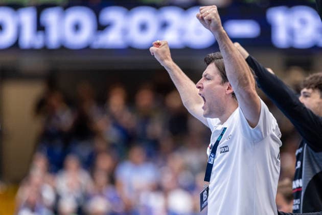 Johannes Sellin, HC Erlangen coach, celebrates; GER, TBV Lemgo Lippe vs. HC Erlangen, Handball, 1st Bundesliga, Matchday 5, 2026–2027 season, September 20, 2026 GER, TBV Lemgo Lippe vs. HC Erlangen, Handball, 1st Bundesliga, Matchday 5, 2026–2027 season, September 20, 2026 Lemgo Copyright: xEibner-Pressefoto JanxRollingerx EP_JSK