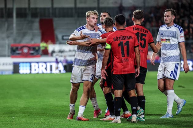 Sports, Soccer, 3rd League, 2026–2027 Season, Matchday 7: SV Wehen Wiesbaden vs. MSV Duisburg, September 20, 2026, BRITA Arena; altercation on the field following an assault; Wiesbaden, BRITA Arena, Hesse, Germany
