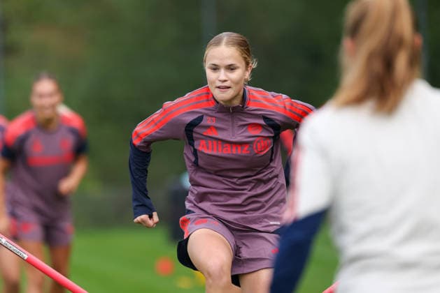 Sophie Proost, FC Bayern Munich, 23, GER, FC Bayern Munich Women s Final Training Session, Soccer, UEFA Women s Champions League, 2026–2027 Season, September 21, 2026, GER, FC Bayern Munich Women s Final Training Session, Soccer, UEFA Women s Champions League, 2026–2027 Season, September 21, 2026, Munich Copyright: xEibner-Pressefoto JennixMaulx EP_JML