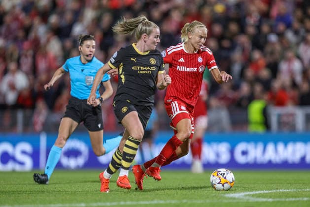 GER, Munich, FC Bayern Munich vs. Manchester City, Women s Champions League, Soccer, UEFA, 2026–2027 Season, uhlsport Park, Matchday 1 in pictures: from left, Lauren Hemp, Manchester City Women’s Team No. 11; Pernille Harder, FC Bayern Munich Women’s Team No. 21. DFB and DFL regulations prohibit any use of photographs as image sequences and or quasi-video. September 22, 2026 Copyright: HMBxMedia HendrikxHamelau