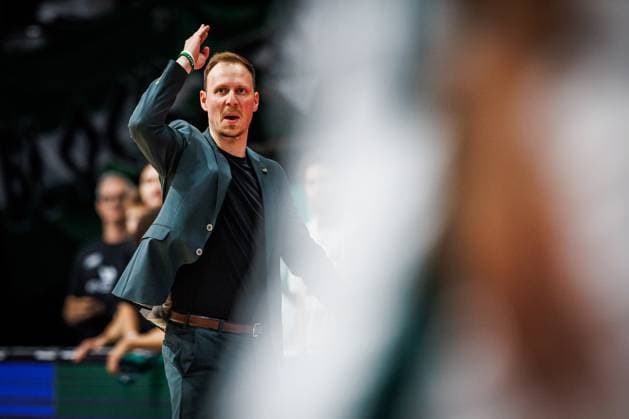Jacques Schneider, head coach of the Gladiators Trier, on the sidelines; emotions; gestures; body language; facial expressions; cutout; portrait. Vet Concept Gladiators Trier vs. Science City Jena, basketball, easyCredit BBL, Matchday 2, 2026–2027 season, September 27, 2026, Vet Concept Gladiators Trier vs. Science City Jena, basketball, easyCredit BBL, Matchday 2, 2026–2027 season, September 27, 2026 Copyright: xEibnerxPressefotox EP_ANS