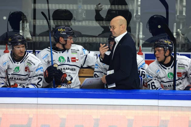 September 27, 2026, GER, DEU, Germany, Coach STEFAN NYMAN, Iserlohn Roosters, Iserlohn, Players Bench, nordphoto GmbH, Engler, Berlin, Uber Arena, Berlin, Germany Copyright: xNordphotox xEnglerx