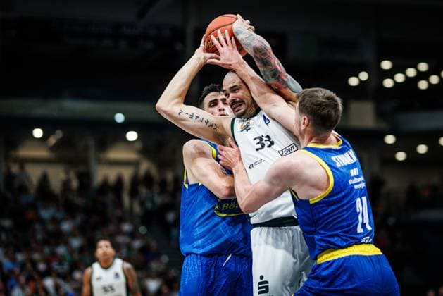Maik Zirbes of the Gladiators Trier goes head-to-head with Tanner Stuckman and Alex Herrera of Science City Jena, Action: Vet Concept Gladiators Trier vs. Science City Jena, Basketball, easyCredit BBL, Matchday 2, 2026–2027 Season, September 27, 2026, Vet Concept Gladiators Trier vs. Science City Jena, basketball, easyCredit BBL, Matchday 2, 2026–2027 season, September 27, 2026 Copyright: xEibnerxPressefotox EP_ANS