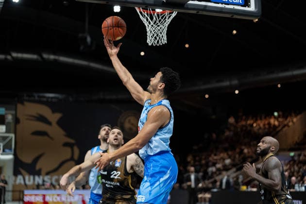 Dominic Lockhart No. 3 of the Rostock Seawolves at the basket (GER), Basketball: Löwen Braunschweig vs. Rostock Seawolves, Basketball, easyCredit BBL, Week 3, 2026–27 season, September 27, 2026 GER, Basketball: Löwen Braunschweig vs. Rostock Seawolves, Basketball, easyCredit BBL, Week 3, 2026–27 Season, September 27, 2026 Braunschweig Copyright: xEibner-Pressefoto DanielxREINELTx EP_DRT