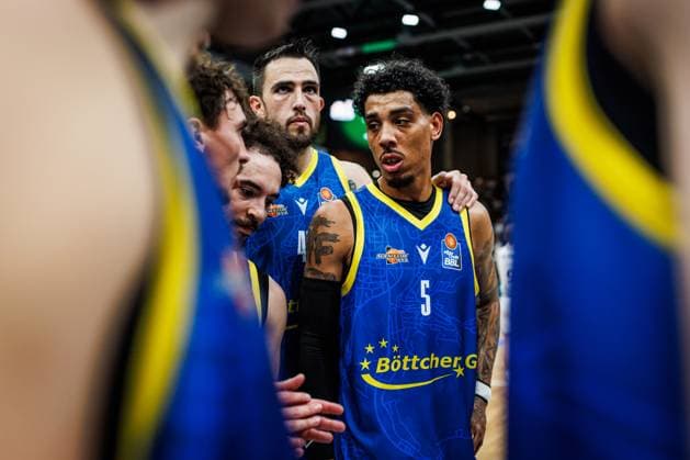 Kristofer Krause, Science City Jena; Isaiah Moses, Science City Jena; Alex Herrera, Science City Jena; Terrence Edwards, Science City Jena; grief, disappointment, emotions; Vet Concept Gladiators Trier vs. Science City Jena, basketball, easyCredit BBL, Matchday 2, 2026–2027 season, September 27, 2026 Vet Concept Gladiators Trier vs. Science City Jena, basketball, easyCredit BBL, Matchday 2, 2026–2027 season, September 27, 2026 Copyright: xEibnerxPressefotox EP_ANS