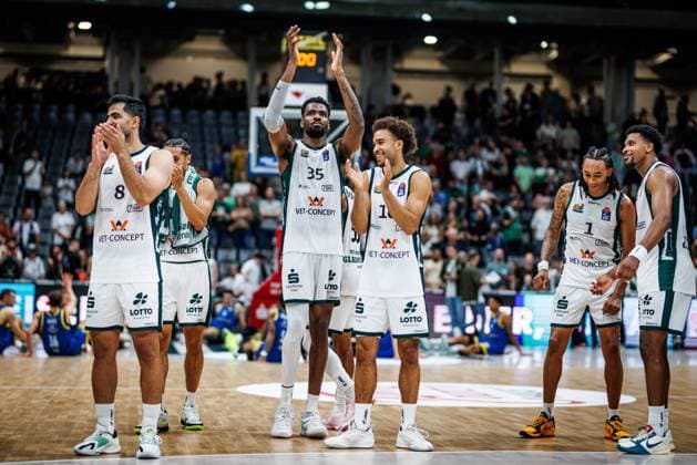 Behnam Yakhchali, Gladiators Trier; Jordan Roland, Gladiators Trier; Ejiofor Onu, Gladiators Trier; Emanuel Mpacko, Gladiators Trier; Austin Crowley, Gladiators Trier; Justin Simon, Gladiators Trier; Cheers, joy, excitement: Vet Concept Gladiators Trier vs. Science City Jena, basketball, easyCredit BBL, Matchday 2, 2026–2027 season, September 27, 2026, Vet Concept Gladiators Trier vs. Science City Jena, basketball, easyCredit BBL, Matchday 2, 2026–2027 season, September 27, 2026 Copyright: xEibnerxPressefotox EP_ANS