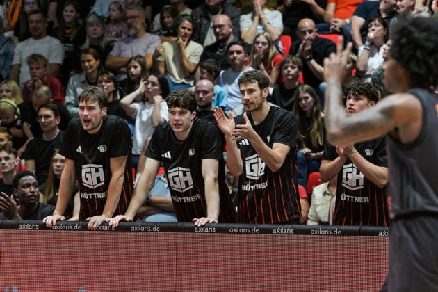 easyCredit Basketball Bundesliga, Matchday 3, Niners Chemnitz vs. Phoenix Hagen, September 27, 2026, starting at 4:30 p.m., Chemnitz, Chemnitz Arena. Pictured: the Niners Chemnitz bench. easyCredit Basketball Bundesliga, Matchday 3, Niners Chemnitz vs. Phoenix Hagen, Chemnitz, Saxony, Germany Copyright: xEHLxMedia MichelxKöhlerx 20262709-Niners-Chemnitz-Phoenix-Hagen_015