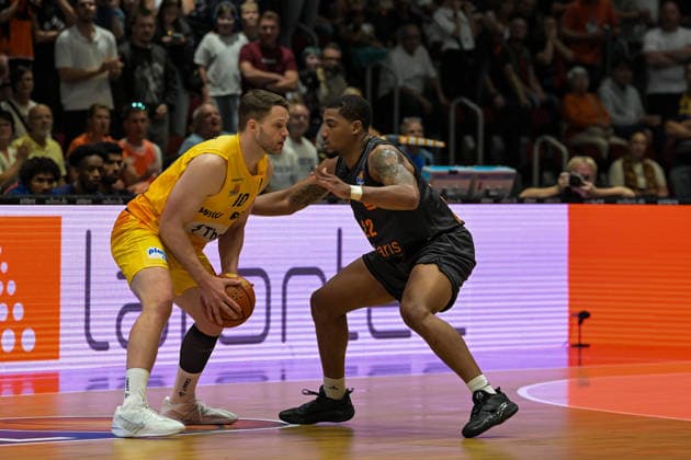 easyCredit Basketball Bundesliga, Matchday 3, Niners Chemnitz vs. Phoenix Hagen, September 27,2026, starting at 4:30 p.m., Chemnitz, Chemnitz Arena. Pictured: No. 22 Nighaeal Ceaser. easyCredit Basketball Bundesliga, Matchday 3, Niners Chemnitz vs. Phoenix Hagen, Chemnitz, Saxony, Germany Copyright: xEHLxMedia MichelxKöhlerx 20262709-Niners-Chemnitz-Phoenix-Hagen_033