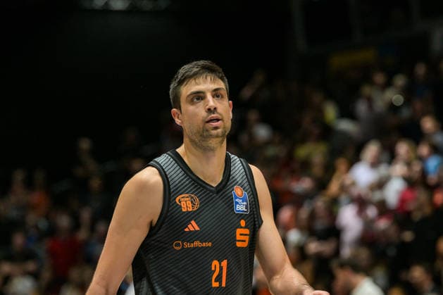 easyCredit Basketball Bundesliga, Matchday 3, Niners Chemnitz vs. Phoenix Hagen, September 27, 2026, starting at 4:30 p.m., Chemnitz, Chemnitz Arena. Pictured: Mateo Seric (No. 21), easyCredit Basketball Bundesliga, Matchday 3, Niners Chemnitz vs. Phoenix Hagen, Chemnitz, Saxony, Germany Copyright: xEHLxMedia MichelxKöhlerx 20262709-Niners-Chemnitz-Phoenix-Hagen_148