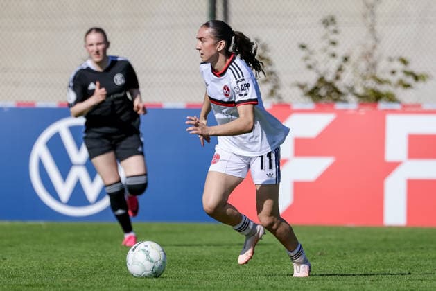 Lara Meroni, 1 FC Nuremberg, No. 11 with the ball, single frame, full-body shot, action, game scene, DFB REGULATIONS PROHIBIT ANY USE OF PHOTOGRAPHS AS SEQUENCE IMAGES AND OR VIDEO-LIKE PHOTO SERIES DFB REGULATIONS PROHIBIT ANY USE OF PHOTOGRAPHS AS IMAGE SEQUENCES AND OR QUASI-VIDEO, September 27, 2026, Bremen, Germany, Soccer, DFB Women’s Cup, ATS Color Goal 1 FC Nuremberg xobx