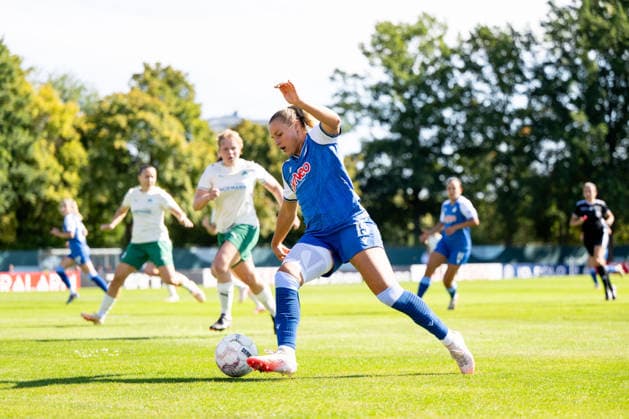 September 27, 2026, GER, Soccer, Women s, DFB Cup, 2026–2027 Season, Round 1, SpVgg Greuther Fürth vs. TSG 1899 Hoffenheim, Martine Trollsas Fenger (Hoffenheim), 15 on the ball (Fürth), Julius Hirsch Sports Center, Bavaria, Germany Copyright: xNordphoto Memmlerx
