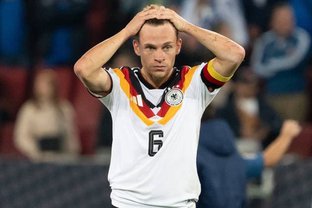 disappointed, disappointment, frustrated, frustration, upset after the loss: Joshua Kimmich, Germany, 06, GER, Germany vs. Greece, soccer, men s, UEFA Nations League, 2026–2027 season, September 27, 2026, GER, Germany vs. Greece, soccer, men’s, UEFA Nations League, 2026–2027 season, September 27, 2026, Augsburg Copyright: xEibner-Pressefoto EdwardxCheungx EP_ECG
