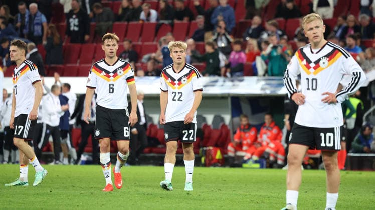 September 27, 2026, xrekx, Soccer UEFA Nations League, Germany vs. Greece, end of the game: Florian Wirtz (Germany), Joshua Kimmich (Germany), Hennes Behrens (Germany), Jonathan Burkardt (Germany) — disappointed, looks disappointed, dejected, Augsburg