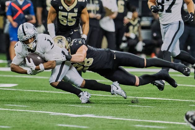 September 27, 2026, New Orleans, Louisiana, U.S: September 27, 2026 New Orleans, Louisiana, USA: (left to right) Las Vegas Raiders wide receiver Tre Tucker is tackles by New Orleans Saints linebacker Danny Stutsman during a regular season game on September 27, 2026 . The Raiders beat the Saints 35-27 at an NFL, American Football Herren, USA regular season game. NFL 2026 Raiders At Saints - ZUMAa14_ 20260927_zaf_a14_008 Copyright: xDanxAndersonx
