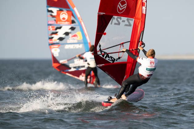 PWA Citroën World Windsurfing Tour Sylt 2026 Day 2 Freestyle Men, Slalom Men Training Sylt Westerland, September 27, 2026 Lennert Neubauer Freestyle Men, Greece, GRE 734 b16Yentel Caers Freestyle Men, Belgium, B 16 6 PWA Citroën World Windsurfing Tour Sylt 2026 Day 2 Freestyle Men, Slalom Men Training on September 27, 2026, off Brandenburger Beach, motorboat off Sylt, Westerland, Germany Copyright: xBEAUTIFULxSPORTS AndreasxDickx