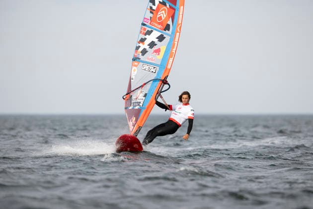 PWA Citroën World Windsurfing Tour Sylt 2026 Day 2 Freestyle Men, Slalom Men Training Sylt Westerland, September 27, 2026 Lennert Neubauer Freestyle Men, Greece, GRE 734 PWA Citroën World Windsurfing Tour Sylt 2026 Day 2 Freestyle Men, Slalom Men Training on September 27, 2026, off Brandenburger Beach, motorboat on Sylt, Westerland, Germany Copyright: xBEAUTIFULxSPORTS AndreasxDickx