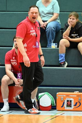 September 30, 2026, GER, Handball, Women, DHB Cup, 2026–2027 Season, Matchday 2, HSV Solingen Gräfrath 76 vs. TuS Metzingen Lars Faßbender, head coach of HSV Solingen Gräfrath, is visibly upset—gesturing, facial expressions, emotions—looking dissatisfied, disappointed, and dejected; Solingen Klingenhalle, North Rhine-Westphalia, Germany Copyright: xNordphoto Meuterx