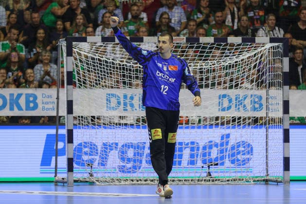 September 30, 2026, xgox, Opel HBL Handball, SC Magdeburg vs. THW Kiel, emspor, from left: Matej Mandic (Magdeburg), 12 celebrating a saved shot, blocked, saved, Magdeburg goalkeeper