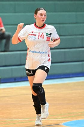 September 30, 2026, GER, Handball, Women, DHB Cup, 2026–2027 Season, Matchday 2, HSV Solingen Gräfrath 76 vs. TuS Metzingen, Goal Celebration, Cheering, Victory Lap, Emma Elisabeth Schwitzer, HSV Solingen Gräfrath 14, Solingen Klingenhalle, NRW, Germany Copyright: xNordphoto Meuterx