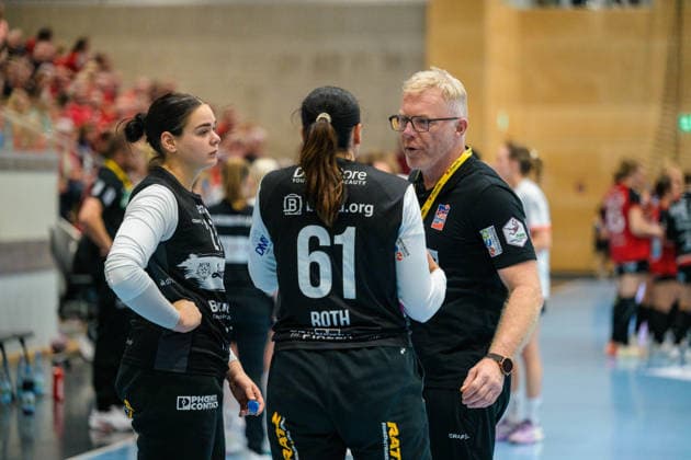 Nicole Roth, HSG Blomberg Lippe, 61, Lara Sophie Lepschi, HSG Blomberg Lippe, 27, Ronny Krueger, HSG Blomberg Lippe, goalkeeper coach, GER, Thuringer HC vs. HSG Blomberg Lippe, handball, DHB Cup, 2026–2027 season, 2nd round, Wednesday, 7:00 p.m., September 30, 2026 GER, Thuringer HC vs. HSG Blomberg Lippe, handball, DHB Cup, 2026–2027 season, 2nd round, Wednesday, 7:00 p.m., September 30, 2026, Bad Langensalza Copyright: xMartinxHerbstx