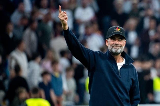 October 1, 2026, GER, Soccer, Men s, UEFA Nations League International Match, League A, Matchday 3, Germany vs. Serbia: Jürgen Klopp, Germany s national team coach, thanks the fans and celebrates the victory at the Allianz Arena in Munich, Bavaria, Germany Copyright: xNordphoto Memmlerx