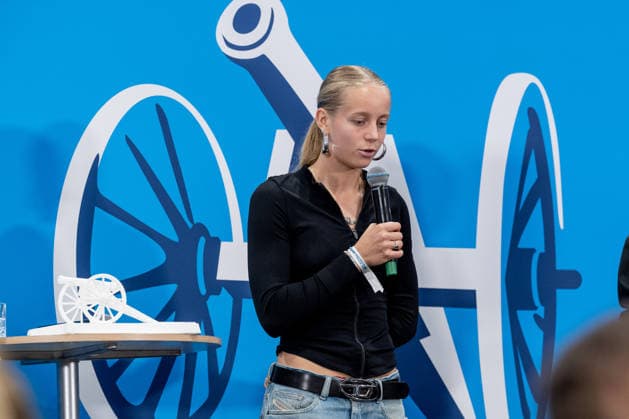 Elfie Wellhausen, Hertha BSC Berlin, 30 goals in League 3 at the ceremony honoring the top scorers in German amateur soccer at the Volkswagen VW Media Lounge, themed Top Scorer Award for Everyone GER, Germany vs. Serbia, soccer, UEFA Nations League, League A group stage, Matchday 3, 2026–2027 season, October 1, 2026. DFL and DFB regulations prohibit any use of photographs as image sequences and or quasi-video. Photo: HMB Media, Heike Feiner Copyright: HMBxMedia HeikexFeiner