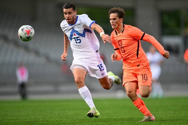 MARIBOR , 02-10-2026 , Stadion Ljudski vrt , season 2026 2027 , UEFA EURO, EM, Europameisterschaft,Fussball U-21 Qualification football , match between Slovenia U-21 and Netherlands U-21, picture shows Slovenia U21, U 21 player Marko Ristic and Netherlands U21 player Thom van Bergen Slovenia - Netherlands u21 x207824016x Copyright: