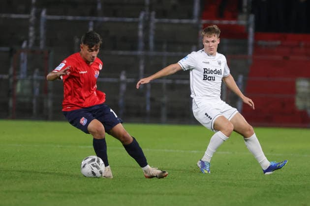 October 2, 2026, Soccer, Men s, Bavarian Regional League, 2026–2027 Season, Matchday 12: SpVgg Unterhaching vs. FC Schweinfurt 05. From left: Mike Gevorgyan (SpVgg Unterhaching, No. 10) and Gil Ebner (FC Schweinfurt 05, No. 08). Unterhaching, Uhlsport Park, Unterhaching, Bavaria, Germany