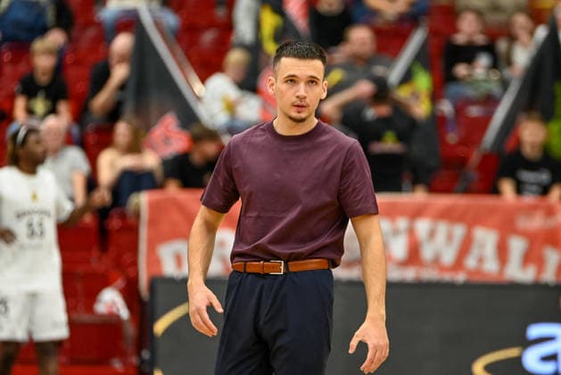 Leni Lojo, BG Göttingen, Assistant Coach: Artland Dragons vs. BG Göttingen, 2nd Basketball Bundesliga, Pro A, Matchday 2, 2026–2027 Season, October 2, 2026, Artland Dragons vs. BG Göttingen, 2nd Basketball Bundesliga, Pro A, Matchday 2, 2026–2027 Season, October 2, 2026, Quakenbrück Copyright: xEibner-Pressefoto RobertxGertzenx EP_RGN