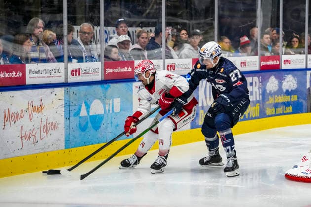 Battle for the Puck: Face-off between Dominik Tiffels of EC Bad Nauheim, 14, and Thomas Reichel of the Ravensburg Towerstars, 27, GER, Ravensburg Towerstars vs. EC Bad Nauheim, ice hockey, DEL2 regular season, Matchday 5, 2026–2027 season, October 2, 2026, GER, Ravensburg Towerstars vs. EC Bad Nauheim, Ice Hockey, DEL2 Regular Season, Matchday 5, 2026–2027 Season, October 2, 2026, Ravensburg Copyright: xEibner-Pressefoto MaximilianxRistx EP_MRT