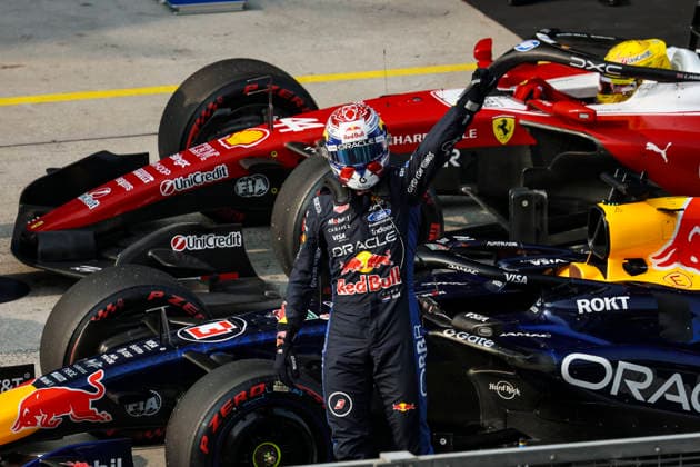 VERSTAPPEN Max (Netherlands), Red Bull Racing Ford RB22, portrait from the 2026 Bahrain F1 Grand Prix in Malaysia, Race 16, 03 VERSTAPPEN Max (Netherlands), Red Bull Racing Ford RB22, action F1 GP 16 Bahrain 2026 in Malaysia VERSTAPPEN Max (NLD), Red Bull Racing Ford RB22, portrait celebrating pole position during the 2026 Formula 1 Bahrain Grand Prix in Malaysia, the 16th round of the 2026 Formula One World Championship from October 2 to 4, 2026 at the Sepang International Circuit in Sepang, Malaysia. Photo by Xavier Bonilla, DPPI Malaysia
