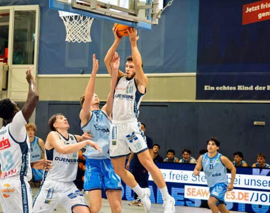 10 Matej Jelovcic of TSV Neustadt Temps Shooters gets the ball after an attack by the Seawolves. Seawolves Academy vs. TSV Neustadt Temps Shooters, Arena Rostock, BARMER 2 Basketball Bundesliga ProB North, Matchday 2, October 3, 2026 Seawolves Academy vs. TSV Neustadt Temps Shooters, Arena Rostock, BARMER 2 Basketball Bundesliga ProB North, Matchday 2, Seawolves, Temps Shooters, Basketball October 3, 2026 Rostock Copyright: xHannesxAdelbergx