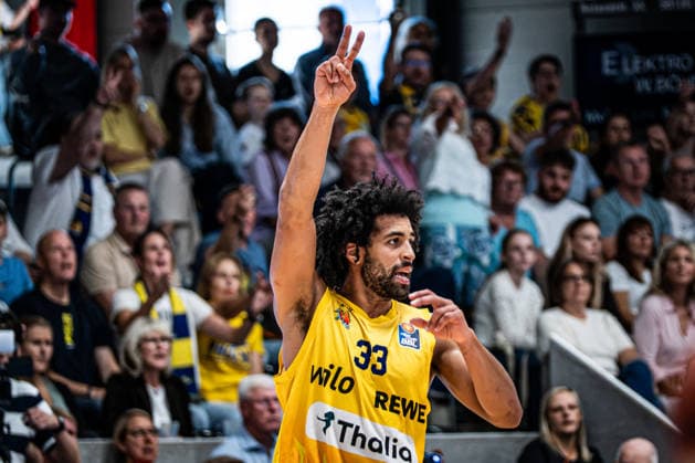 easyCredit BBL Phoenix Hagen vs. SKYLINERS Frankfurt, Hagen, October 4, 2026, Ischelandhalle Hagen Trenton Gibson 33, Phoenix Hagen, SG easyCredit BBL Phoenix Hagen vs. SKYLINERS Frankfurt, Hagen, October 4, 2026, Ischelandhalle Hagen Copyright: xBEAUTIFULxSPORTS Piepenstockx