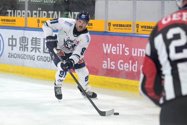 Brendan O Donnell, EC Kassel Huskies, 91 on the puck: Bietigheim Steelers vs. EC Kassel Huskies, Ice Hockey, DEL 2, Game 6 of the regular season, 2026–2027 season, October 4, 2026, Bietigheim Steelers vs. EC Kassel Huskies, Ice Hockey, DEL 2, 6th Regular Season Game, 2026–2027 Season, October 4, 2026, Bietigheim Copyright: xEibner-Pressefotox EP_TBR
