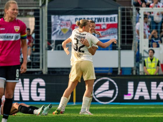 Goal to make it 0–2 by Lina Hausicke, 1. FC Union Berlin, 32; Goal celebration with Nele Bauereisen, 1. FC Union Berlin, 23; Celebration, joy, emotion, team celebration, gestures, GER, soccer, VfB Stuttgart vs. 1 FC Union Berlin, Google Pixel Women’s Bundesliga, Matchday 6, Stuttgart, 2026–2027 season, October 4, 2026 GER, soccer, VfB Stuttgart vs. 1. FC Union Berlin, Google Pixel Women’s Bundesliga, Matchday 6, Stuttgart, 2026–2027 season, October 4, 2026 Stuttgart Copyright: xCarstenxSchweringx EP_CSG