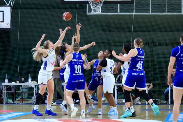 October 4, 2026, Germany, GER, DEU, Basketball, DBBL, 1st Bundesliga, Day 1, 2026–2027 Season, Berlin, ALBA Berlin vs. Marburg Tara Wallack ALBA Berlin 1, Lena Gohlisch ALBA Berlin 12, Lea Debeljak BC Marburg 20, m nordphoto GmbH Engler Berlin Soemmeringhalle Berlin Germany Copyright: xNordphotox xEnglerx